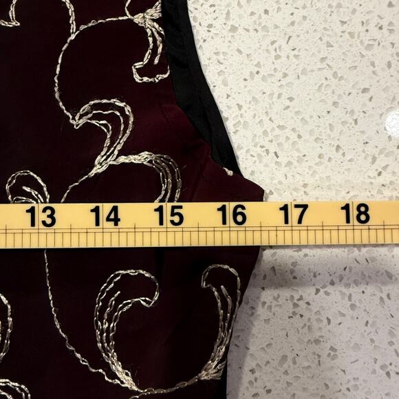 Vintage Cindy Collins Embroidered Vest Burgundy Black Floral Pearl Buttons M - Picture 7 of 8